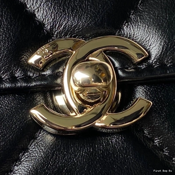 First Bag Ru MINI BOX BAG CHANEL 0821